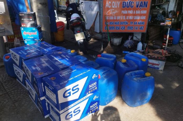 Cửa hàng ắc quy Đức Vạn