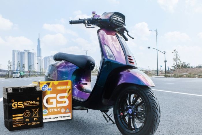 ắc quy xe máy là gì?