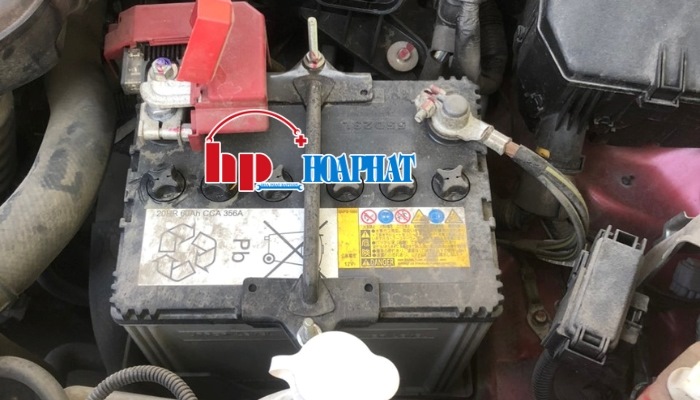 Ắc quy theo xe Mitsubishi Outlander