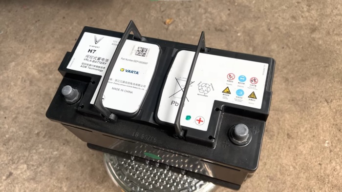 Ắc quy nguyên bản theo xe Vinfast Lux A2.0