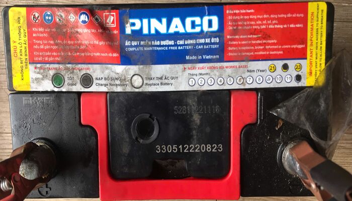 Hình ảnh bình ắc quy đã qua sử dụng