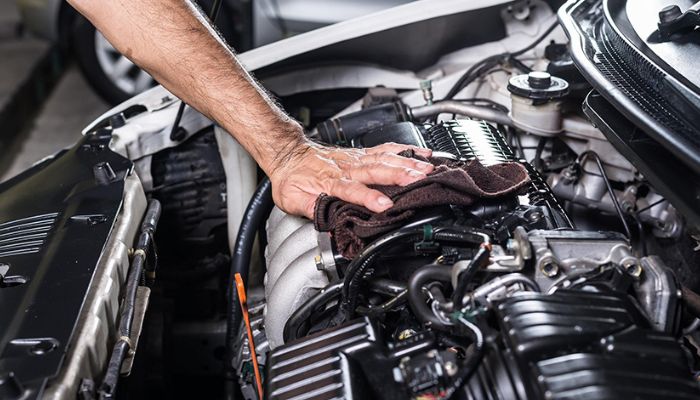 Hình ảnh kiểm tra hệ thống điện ắc quy