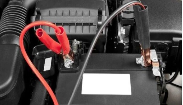 Hình ảnh sạc ắc quy ô tô  
