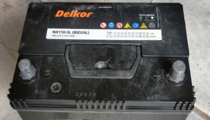 Hình ảnh ắc quy cũ sử dụng lâu