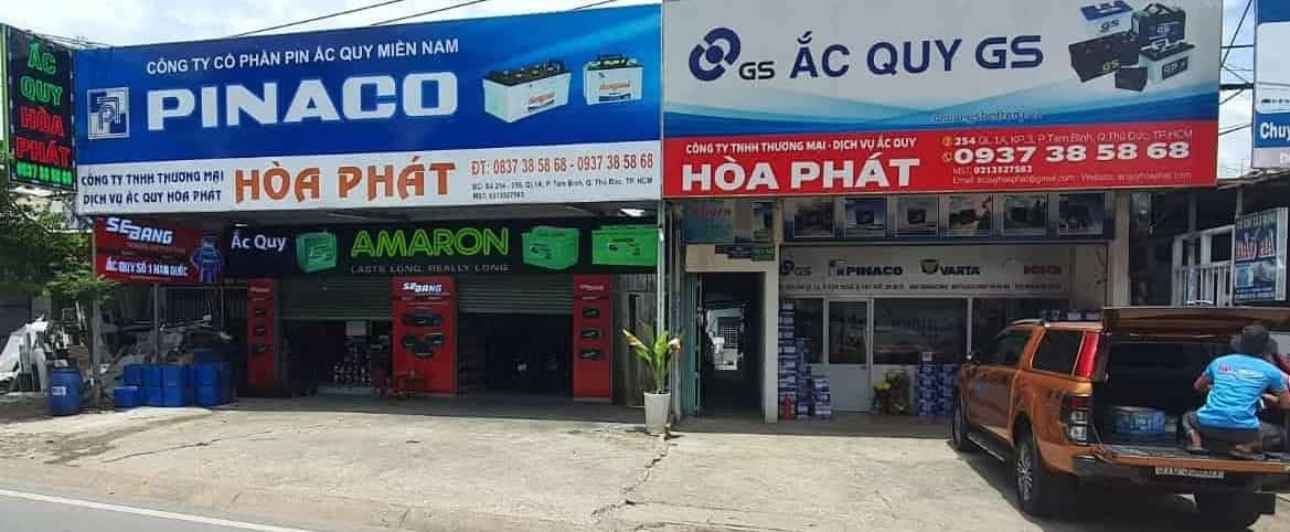Cửa hàng ắc quy hoà phát