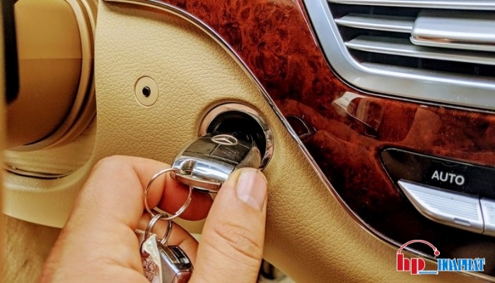 Khởi động xe khó khăn