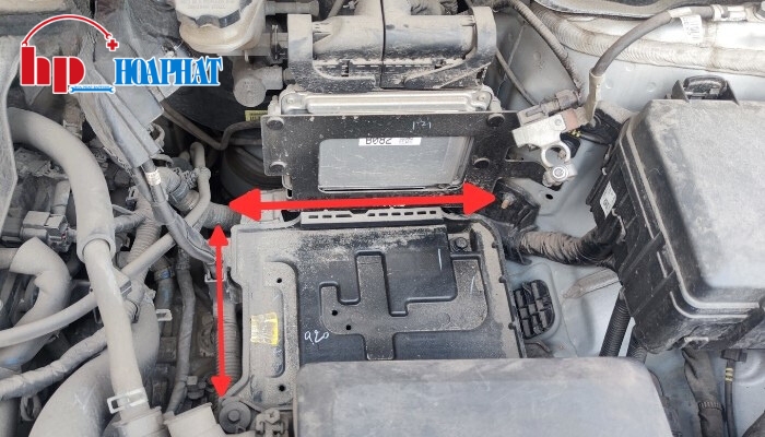 Chú ý đến kích thước khay chứa bình ắc quy