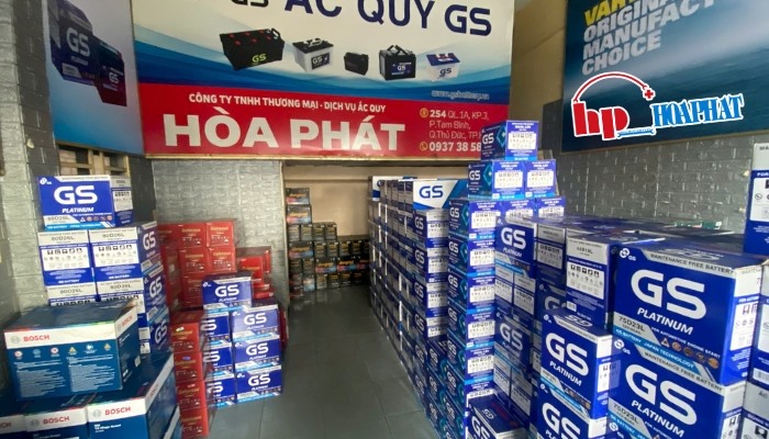 Sản phẩm ắc quy chính hãng tại cửa hàng Ắc Quy Hoà Phát