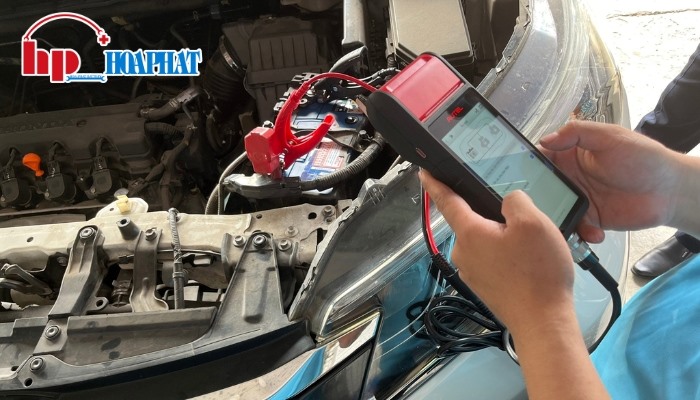 Kiểm tra điện áp ắc quy thấp hơn mức cho phép