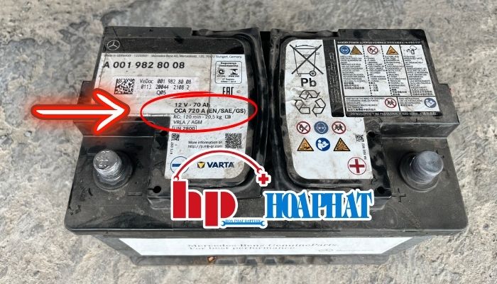 Thông số cơ bản của ắc quy được in trên bề mặt sản phẩm