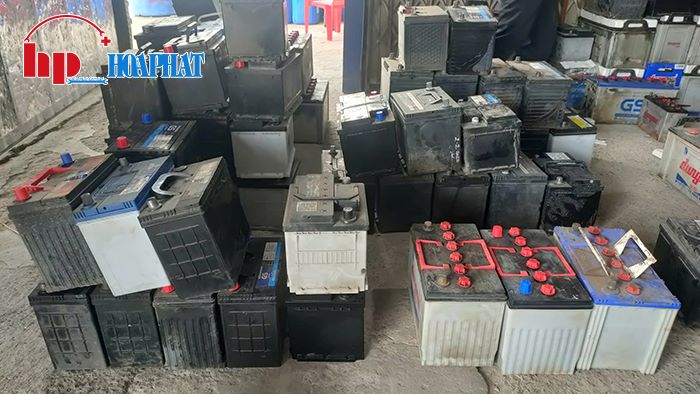 Thu mua bình ắc quy cũ giá cao tại Ắc Quy Hoà Phát