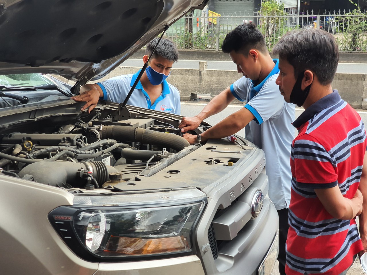 Hoà phát cứu hộ ắc quy tất cả các tuyến đường tại linh xuân